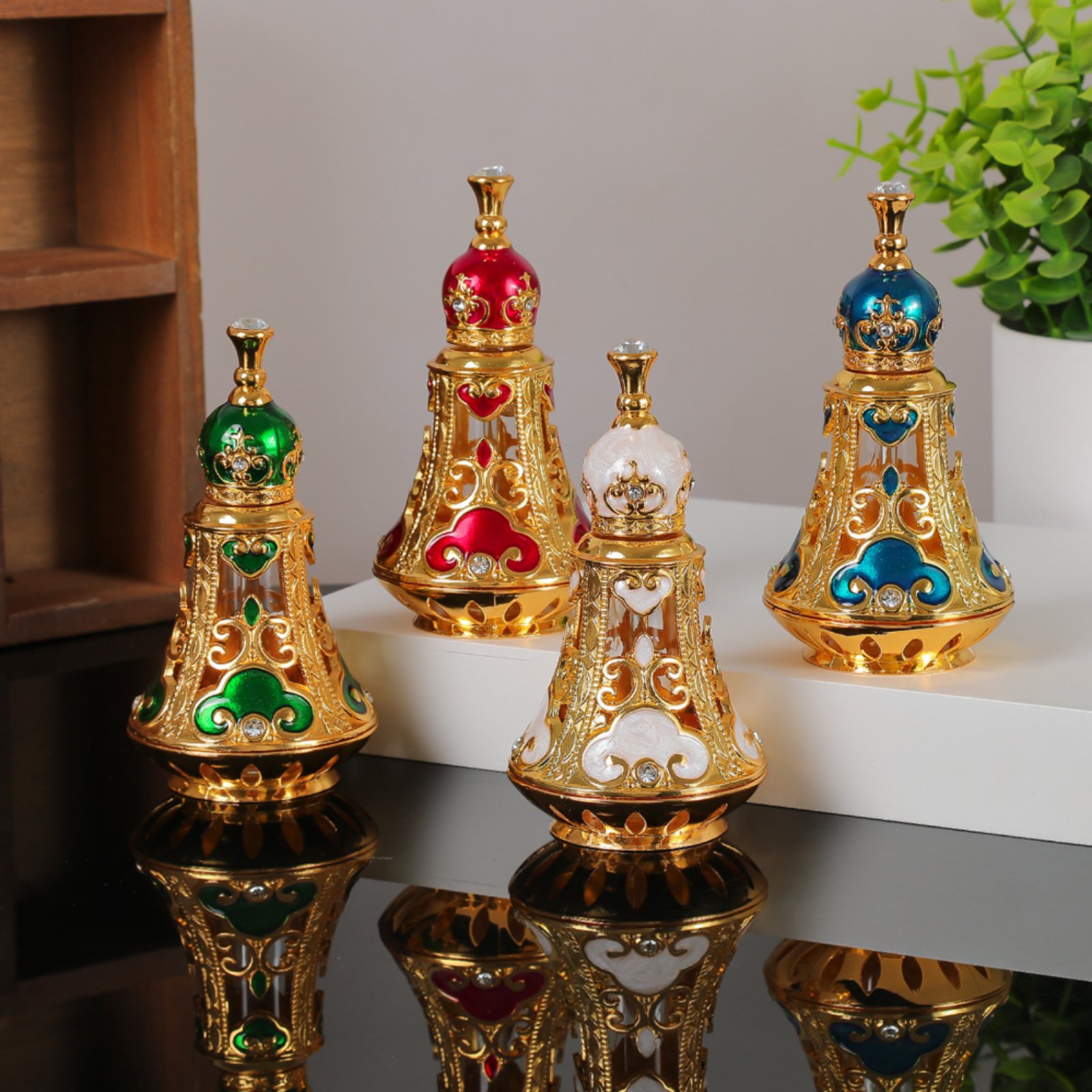 Ornate Perfume Bottle Faceted  - đánh giá và giá Home Decor Glass